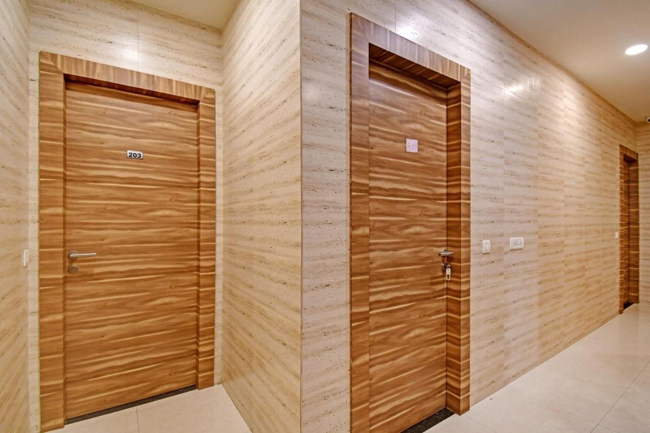 Super Townhouse Hotel All In One Near City Centre Salt Lake Salt Lake City Esterno foto