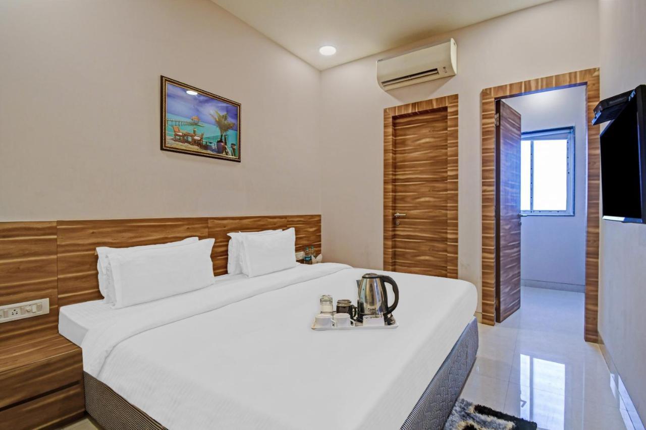 Super Townhouse Hotel All In One Near City Centre Salt Lake Salt Lake City Esterno foto