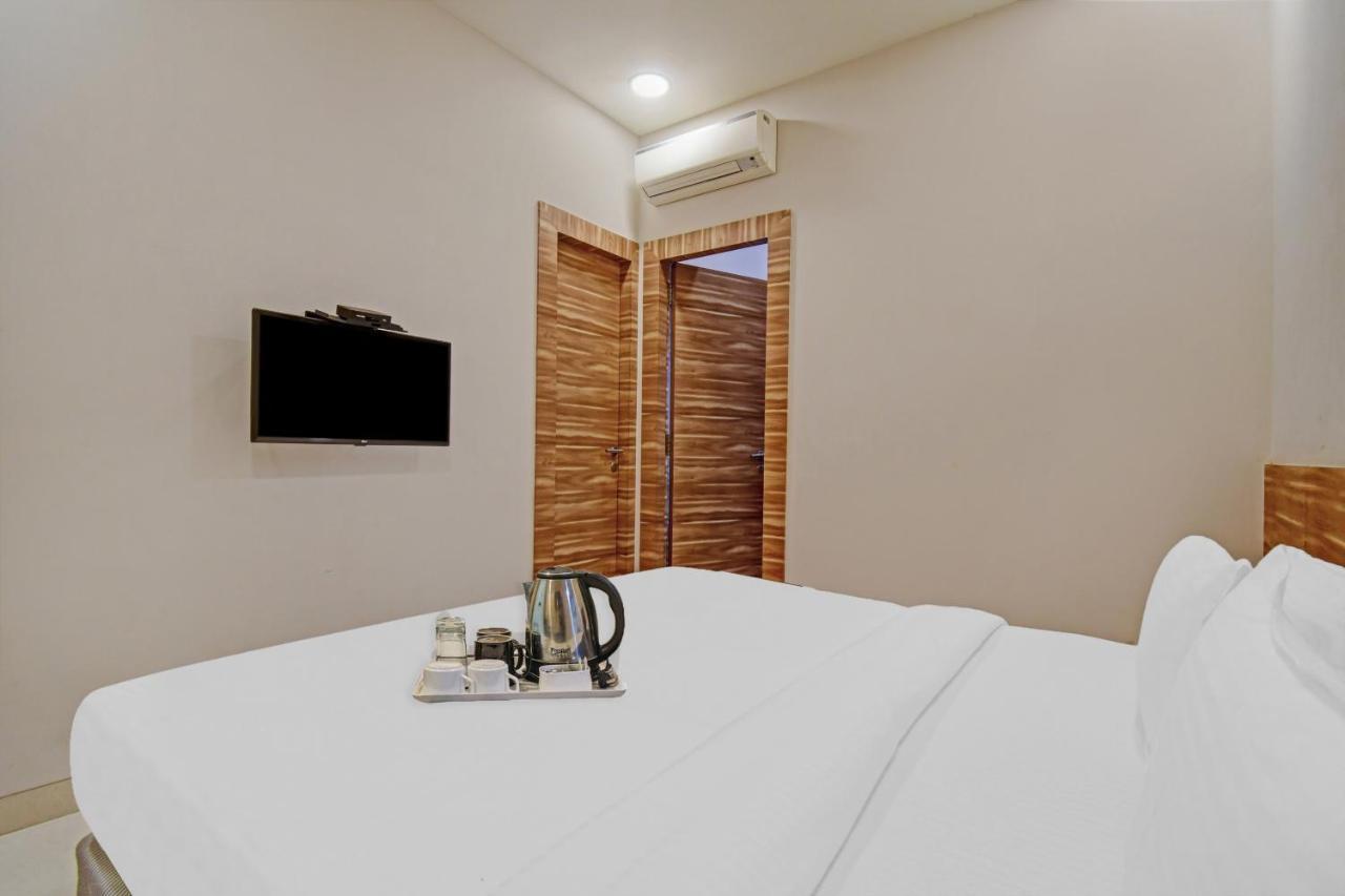 Super Townhouse Hotel All In One Near City Centre Salt Lake Salt Lake City Esterno foto