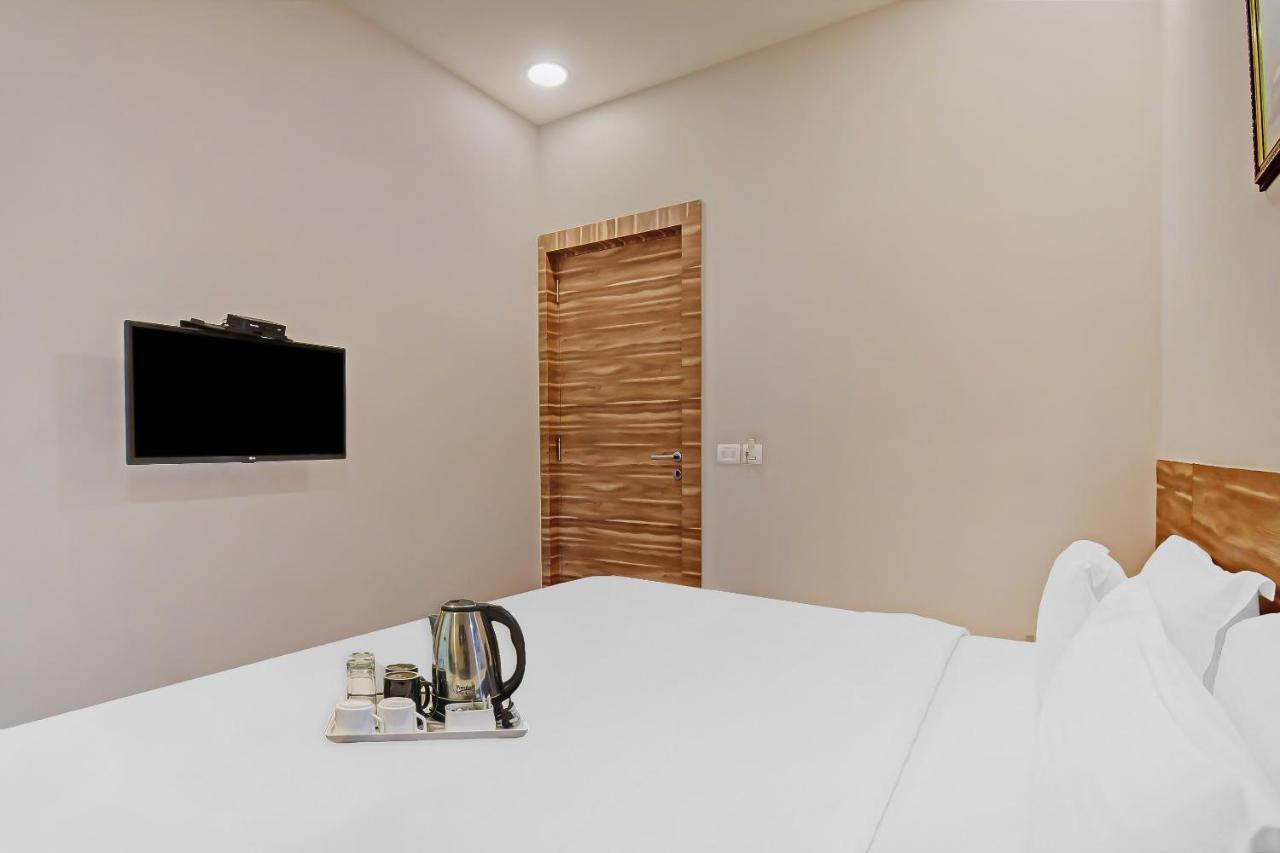 Super Townhouse Hotel All In One Near City Centre Salt Lake Salt Lake City Esterno foto