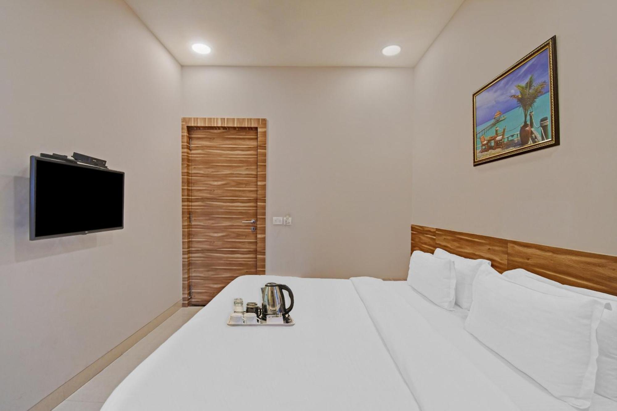 Super Townhouse Hotel All In One Near City Centre Salt Lake Salt Lake City Esterno foto
