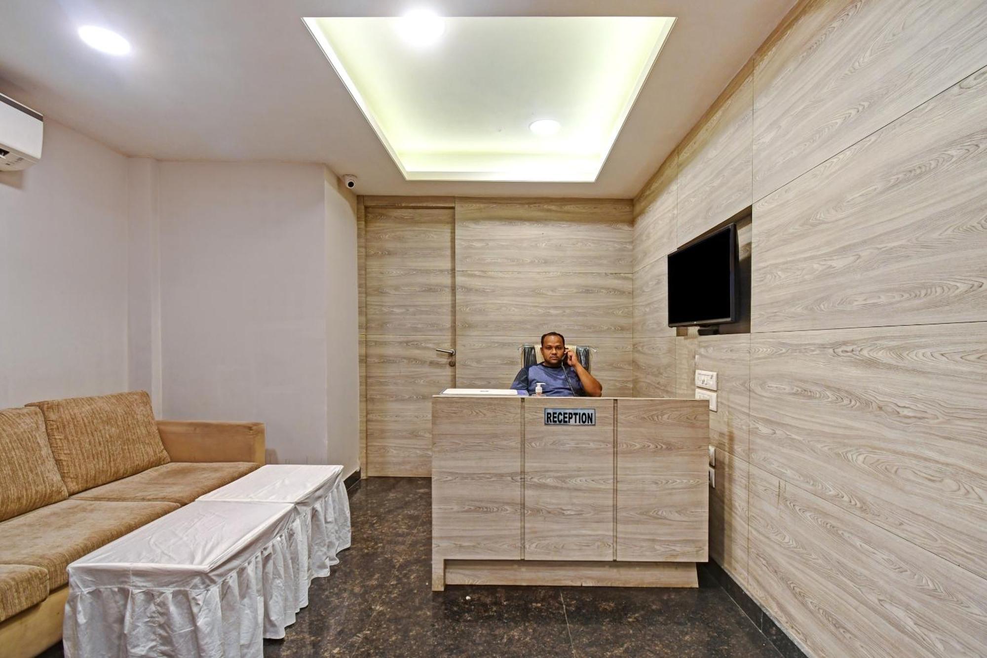 Super Townhouse Hotel All In One Near City Centre Salt Lake Salt Lake City Esterno foto