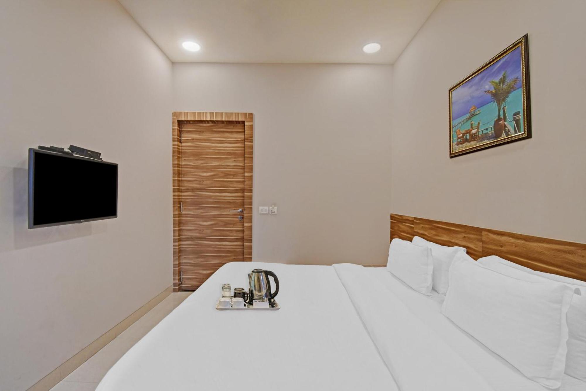 Super Townhouse Hotel All In One Near City Centre Salt Lake Salt Lake City Esterno foto