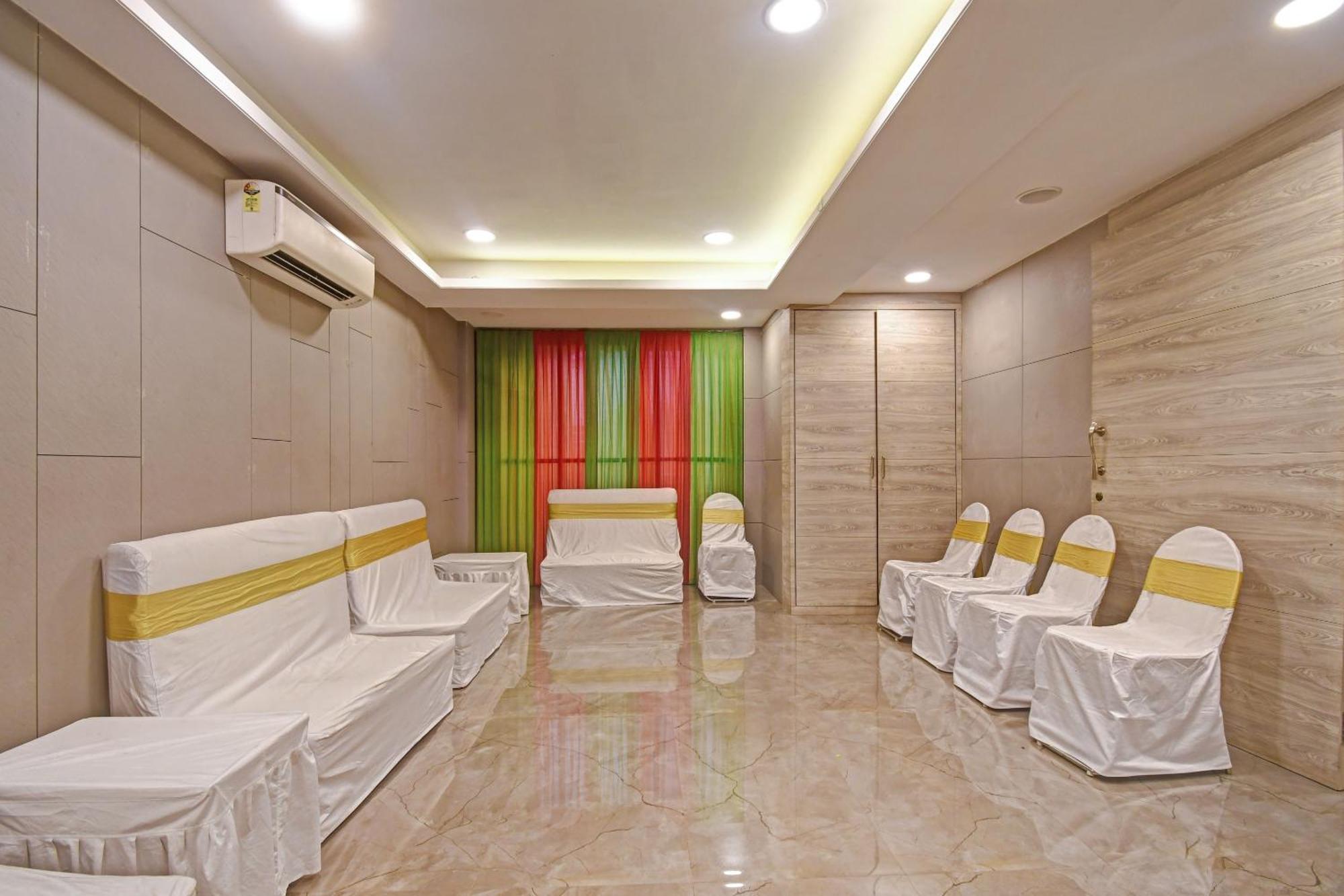 Super Townhouse Hotel All In One Near City Centre Salt Lake Salt Lake City Esterno foto